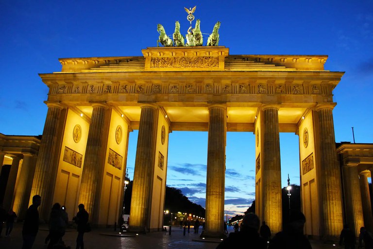 1_geschichte_fuer_faecheruebersicht.webp