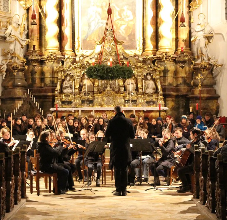 Bild_4_Schulgemeinschaft.webp